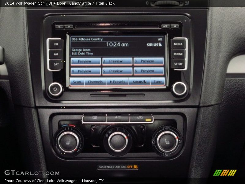 Candy White / Titan Black 2014 Volkswagen Golf TDI 4 Door