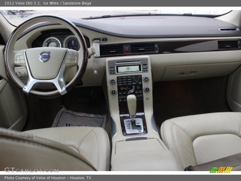 Ice White / Sandstone Beige 2011 Volvo S80 3.2