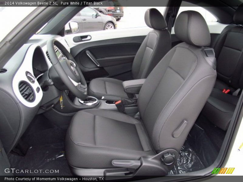 Pure White / Titan Black 2014 Volkswagen Beetle 2.5L