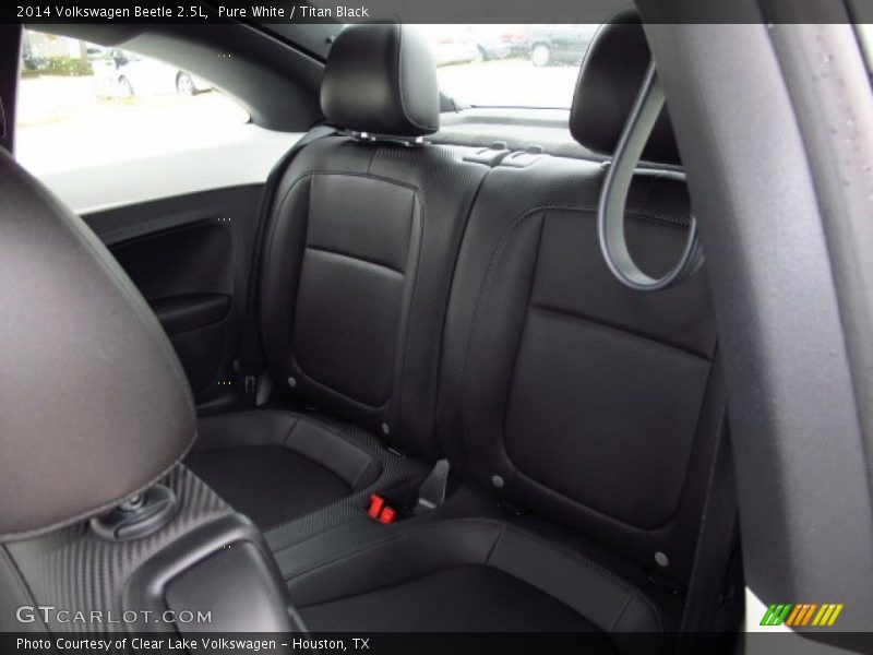 Pure White / Titan Black 2014 Volkswagen Beetle 2.5L