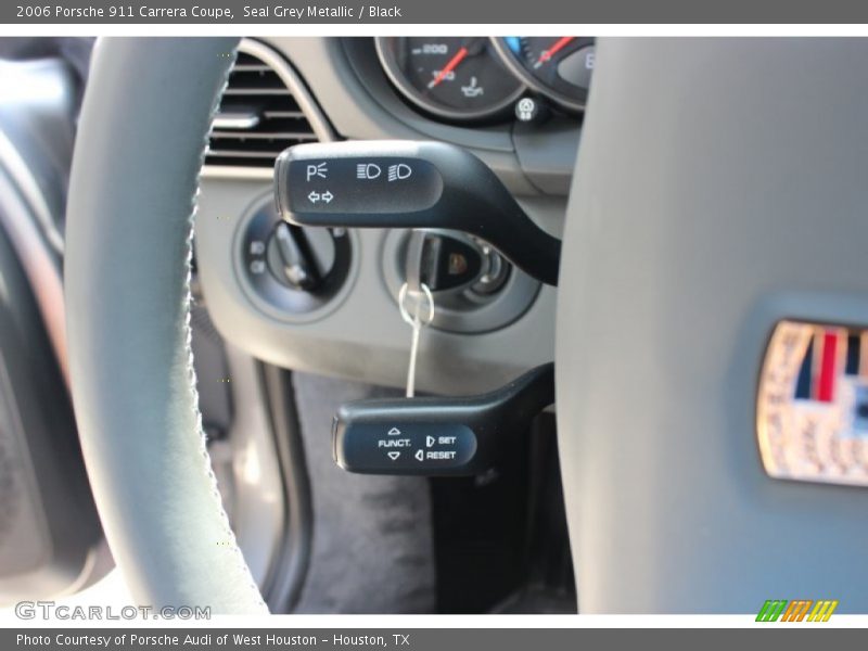 Controls of 2006 911 Carrera Coupe
