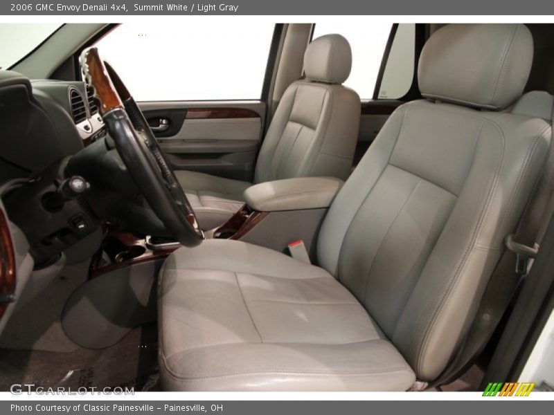 Front Seat of 2006 Envoy Denali 4x4