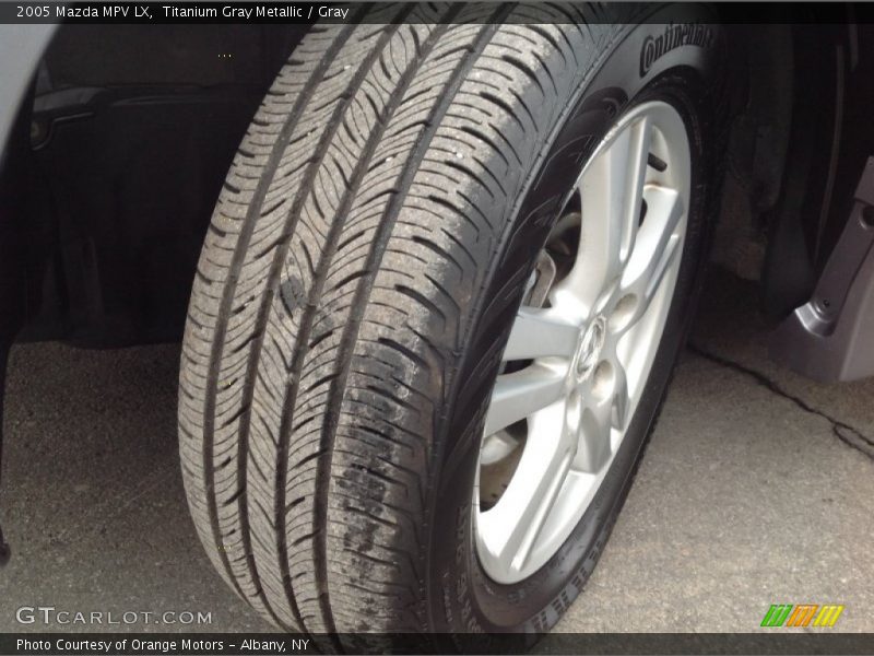 Titanium Gray Metallic / Gray 2005 Mazda MPV LX