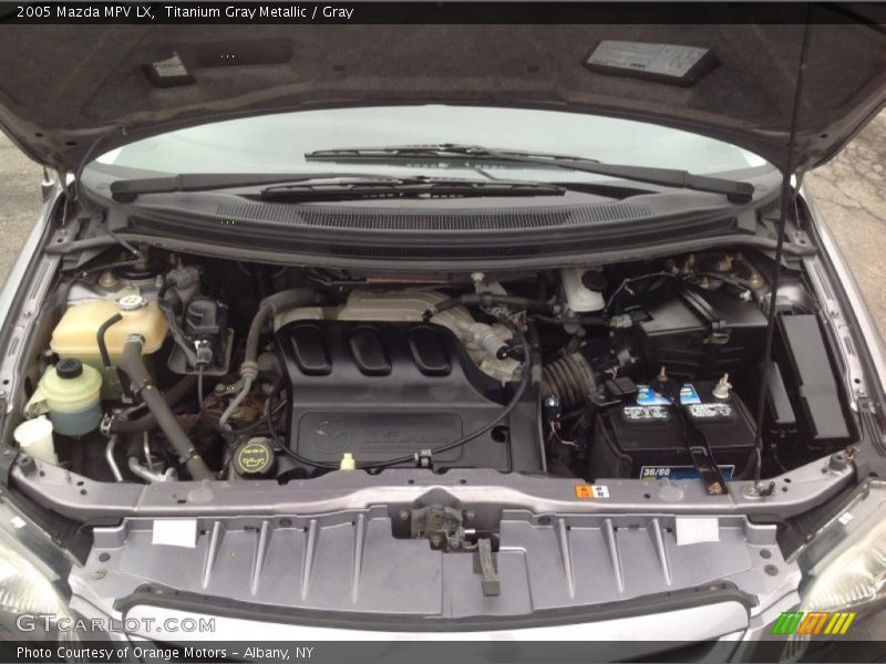 Titanium Gray Metallic / Gray 2005 Mazda MPV LX