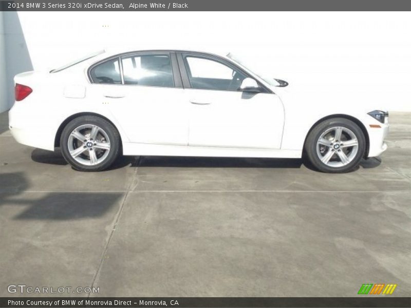 Alpine White / Black 2014 BMW 3 Series 320i xDrive Sedan