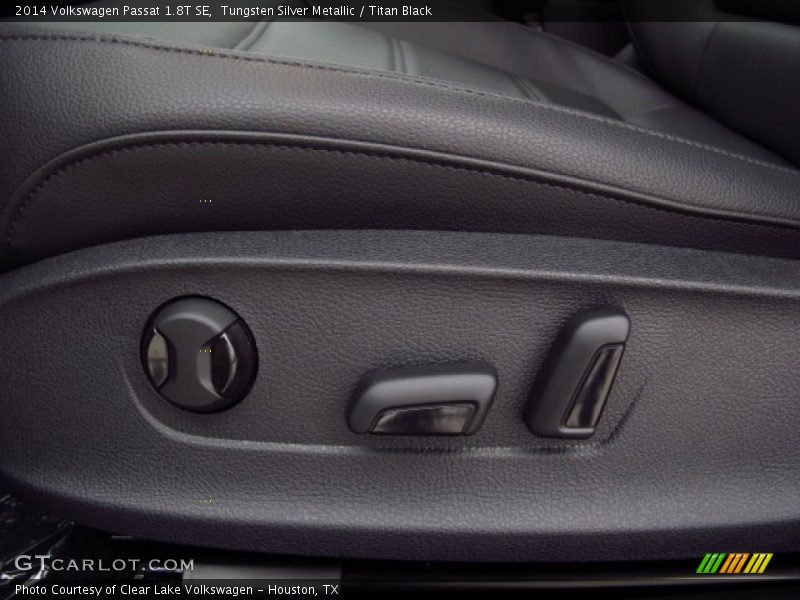 Controls of 2014 Passat 1.8T SE