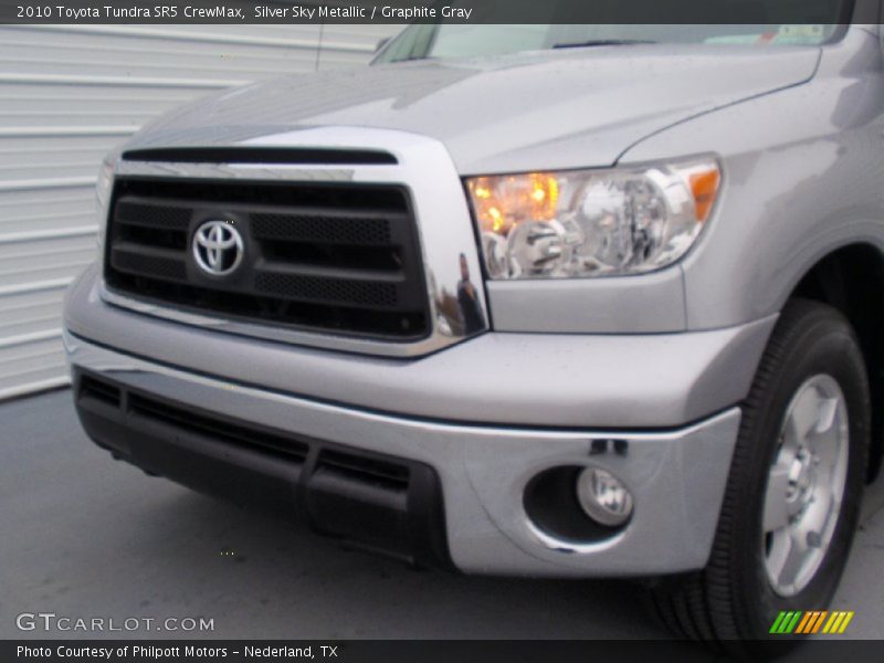 Silver Sky Metallic / Graphite Gray 2010 Toyota Tundra SR5 CrewMax