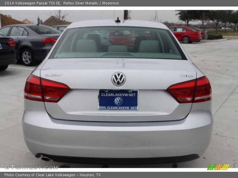 Reflex Silver Metallic / Moonrock 2014 Volkswagen Passat TDI SE