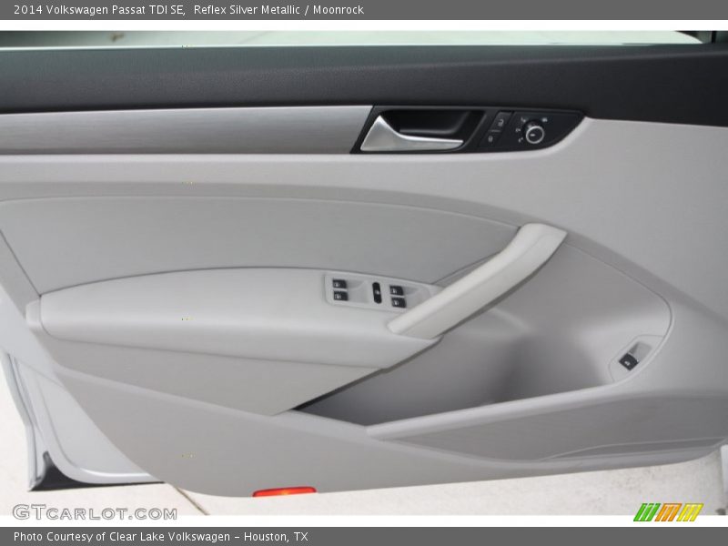 Reflex Silver Metallic / Moonrock 2014 Volkswagen Passat TDI SE