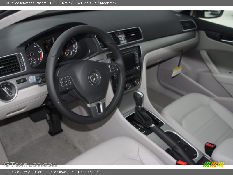 Reflex Silver Metallic / Moonrock 2014 Volkswagen Passat TDI SE