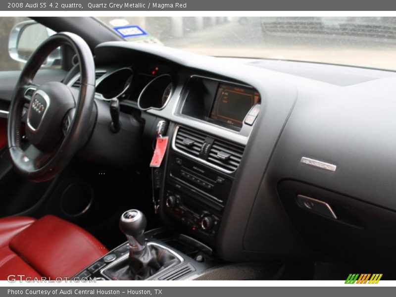 Quartz Grey Metallic / Magma Red 2008 Audi S5 4.2 quattro