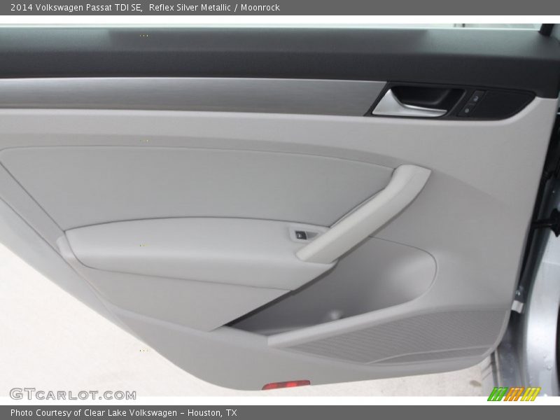 Reflex Silver Metallic / Moonrock 2014 Volkswagen Passat TDI SE