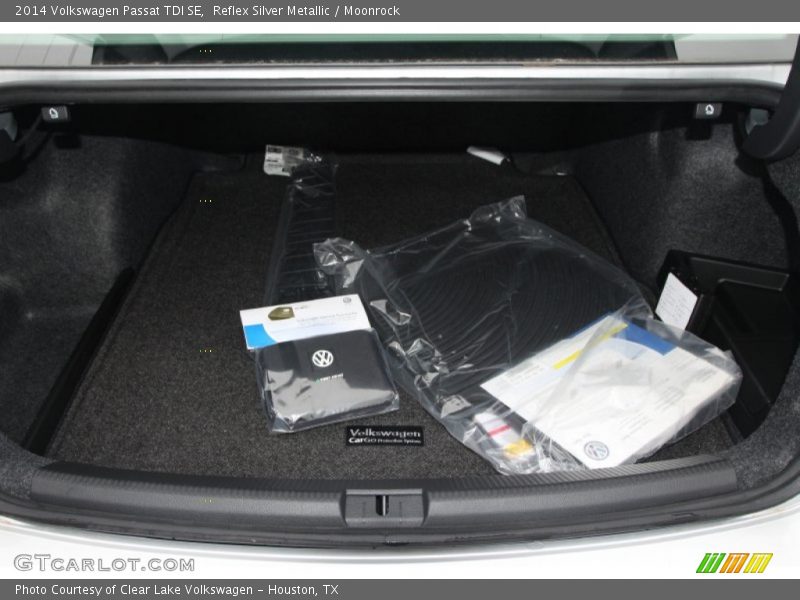 Reflex Silver Metallic / Moonrock 2014 Volkswagen Passat TDI SE