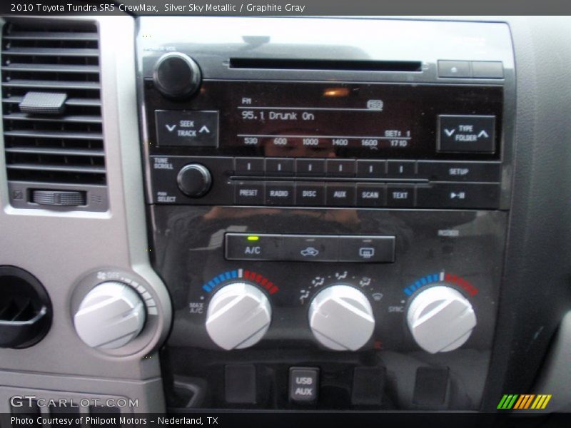 Silver Sky Metallic / Graphite Gray 2010 Toyota Tundra SR5 CrewMax