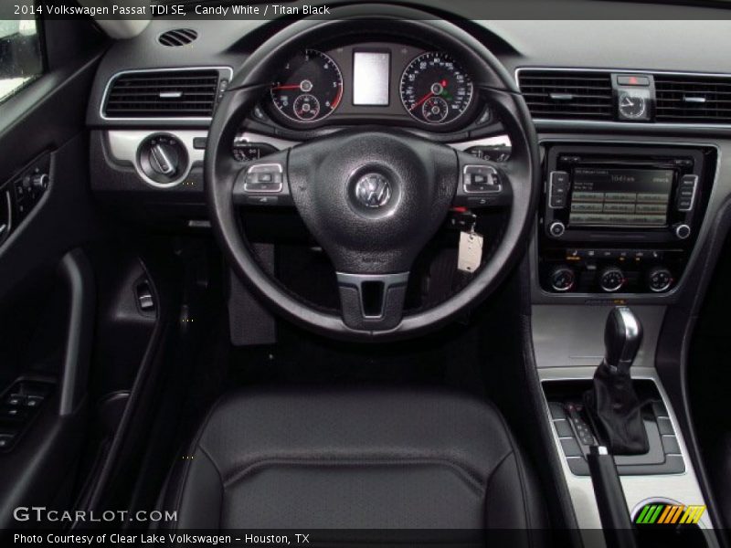 Candy White / Titan Black 2014 Volkswagen Passat TDI SE