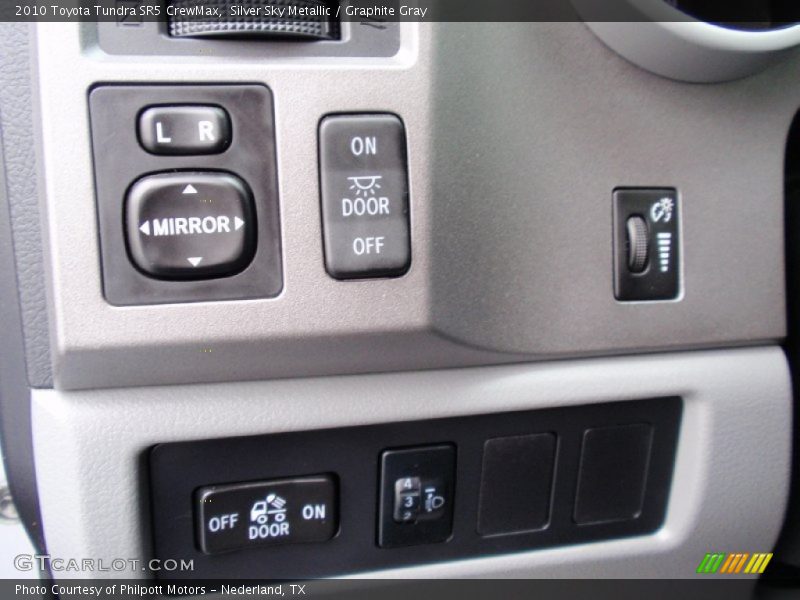 Silver Sky Metallic / Graphite Gray 2010 Toyota Tundra SR5 CrewMax