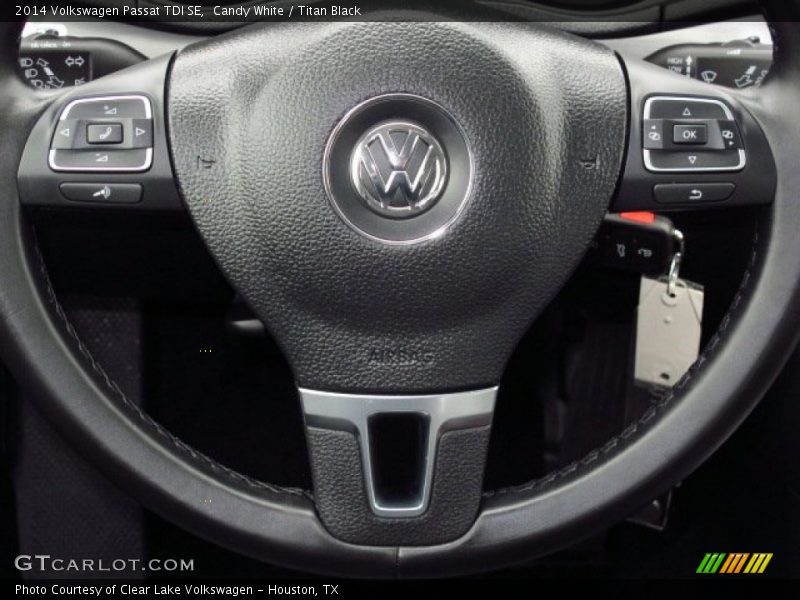 Candy White / Titan Black 2014 Volkswagen Passat TDI SE