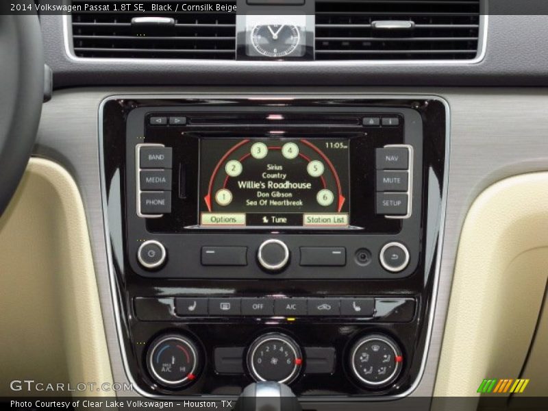 Controls of 2014 Passat 1.8T SE