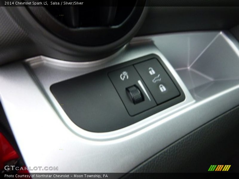 Salsa / Silver/Silver 2014 Chevrolet Spark LS