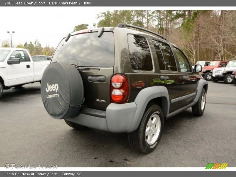 Dark Khaki Pearl / Khaki 2005 Jeep Liberty Sport
