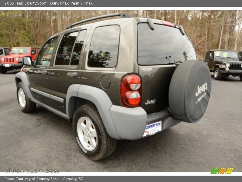 Dark Khaki Pearl / Khaki 2005 Jeep Liberty Sport