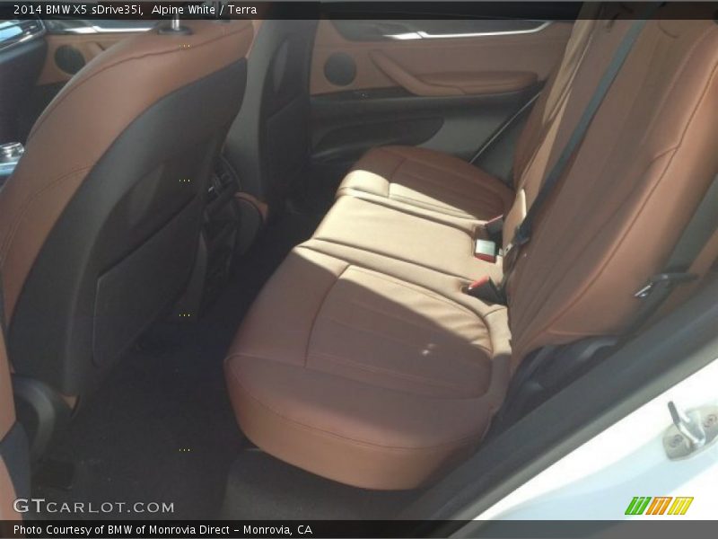 Alpine White / Terra 2014 BMW X5 sDrive35i