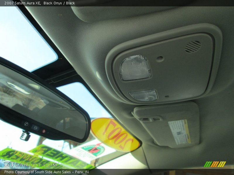 Black Onyx / Black 2007 Saturn Aura XE