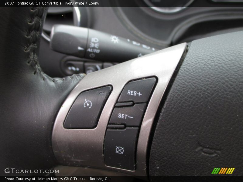 Controls of 2007 G6 GT Convertible