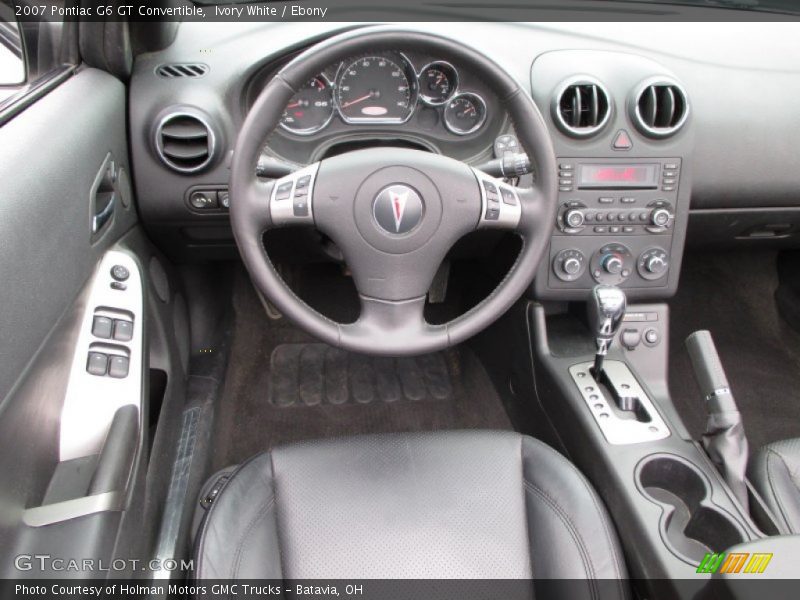 Dashboard of 2007 G6 GT Convertible
