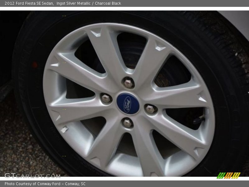 Ingot Silver Metallic / Charcoal Black 2012 Ford Fiesta SE Sedan