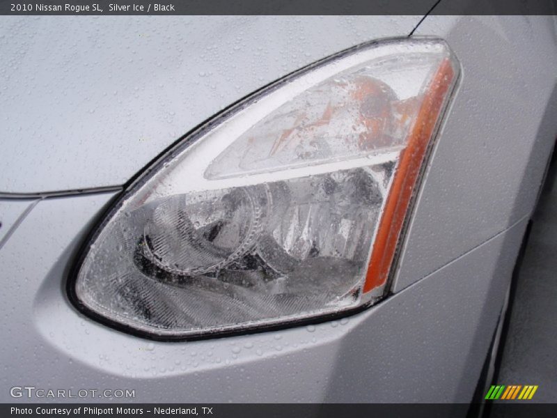 Silver Ice / Black 2010 Nissan Rogue SL