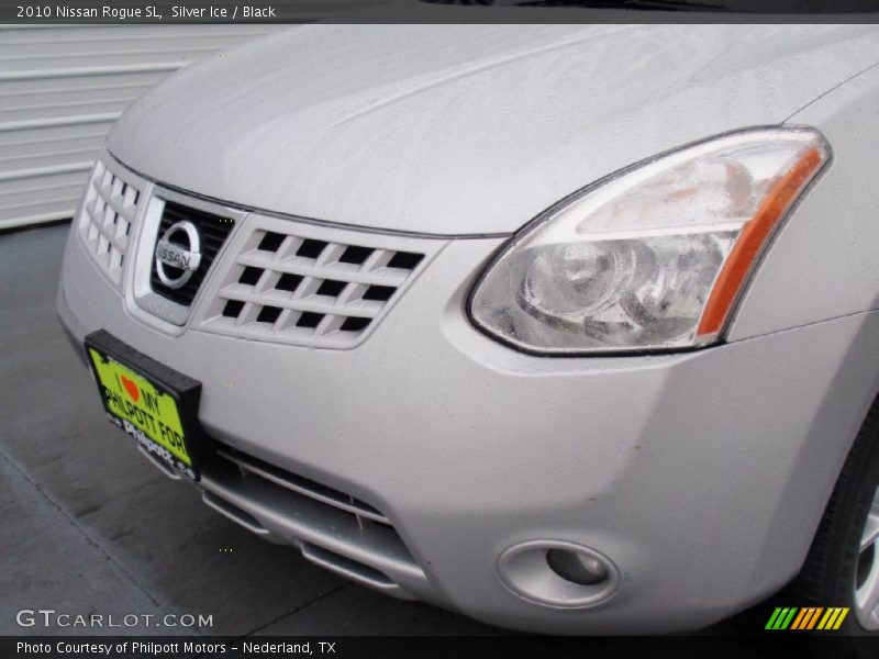 Silver Ice / Black 2010 Nissan Rogue SL