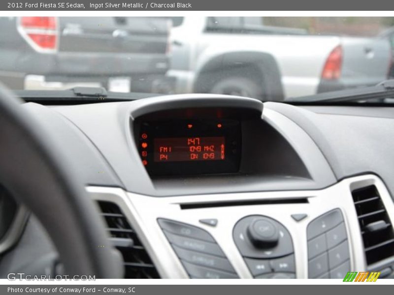 Ingot Silver Metallic / Charcoal Black 2012 Ford Fiesta SE Sedan