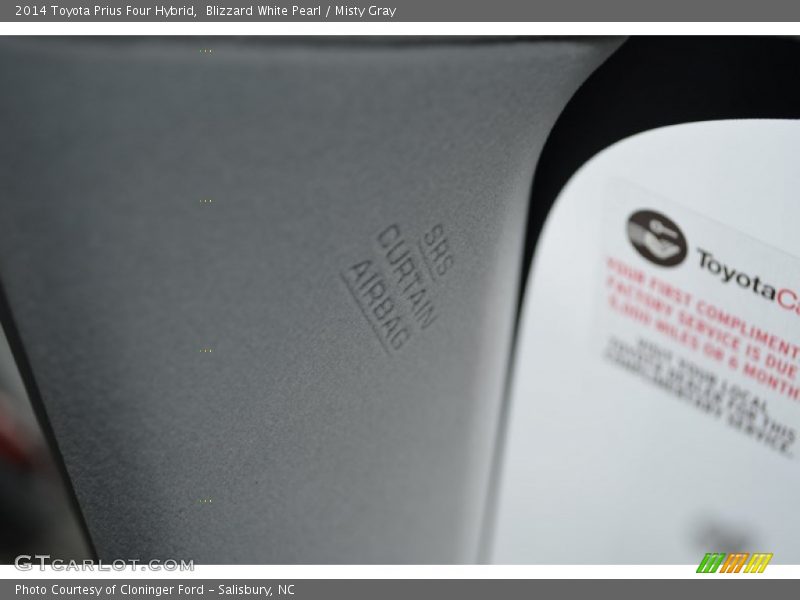 Blizzard White Pearl / Misty Gray 2014 Toyota Prius Four Hybrid