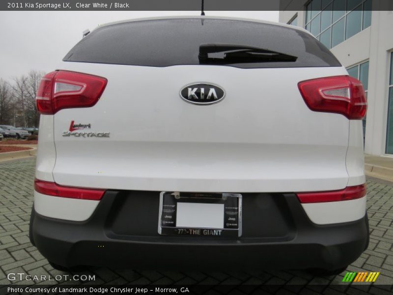 Clear White / Black 2011 Kia Sportage LX