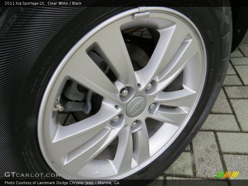 Clear White / Black 2011 Kia Sportage LX