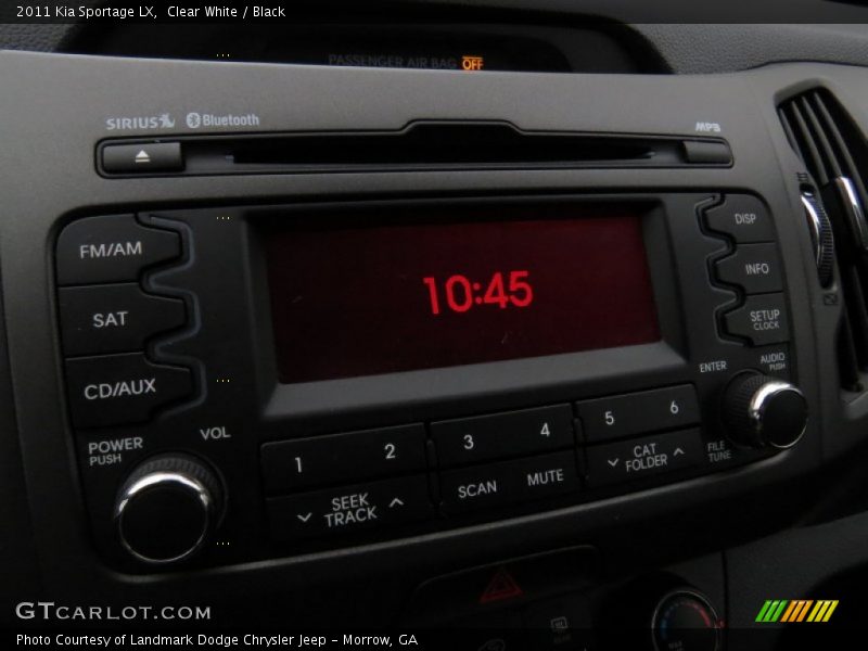 Clear White / Black 2011 Kia Sportage LX