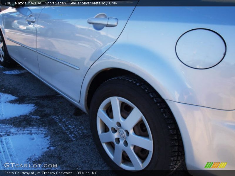 Glacier Silver Metallic / Gray 2005 Mazda MAZDA6 i Sport Sedan
