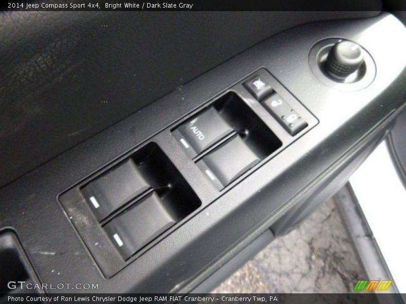 Bright White / Dark Slate Gray 2014 Jeep Compass Sport 4x4