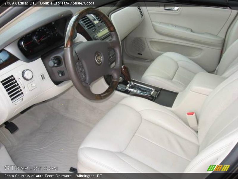 Double Espresso / Shale/Cocoa 2009 Cadillac DTS
