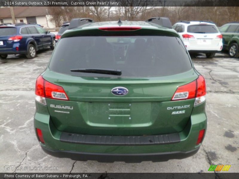 Cypress Green Pearl / Ivory 2014 Subaru Outback 2.5i Premium