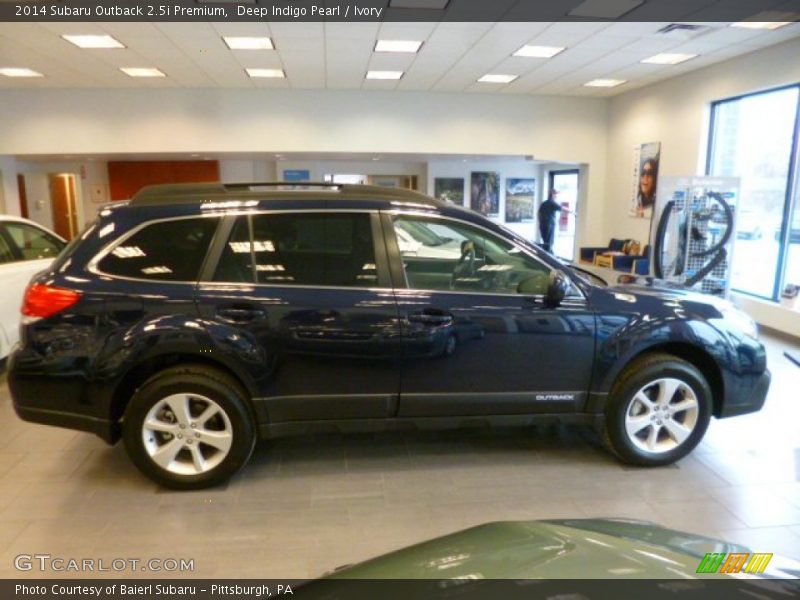 Deep Indigo Pearl / Ivory 2014 Subaru Outback 2.5i Premium