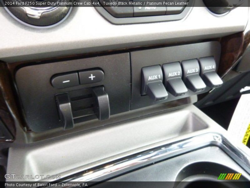 Tuxedo Black Metallic / Platinum Pecan Leather 2014 Ford F250 Super Duty Platinum Crew Cab 4x4