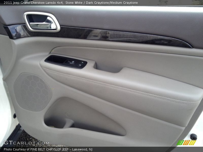 Stone White / Dark Graystone/Medium Graystone 2011 Jeep Grand Cherokee Laredo 4x4