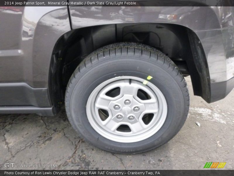 Mineral Gray Metallic / Dark Slate Gray/Light Pebble 2014 Jeep Patriot Sport
