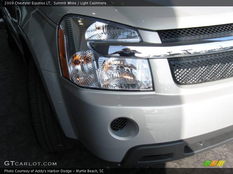 Summit White / Light Cashmere 2009 Chevrolet Equinox LT