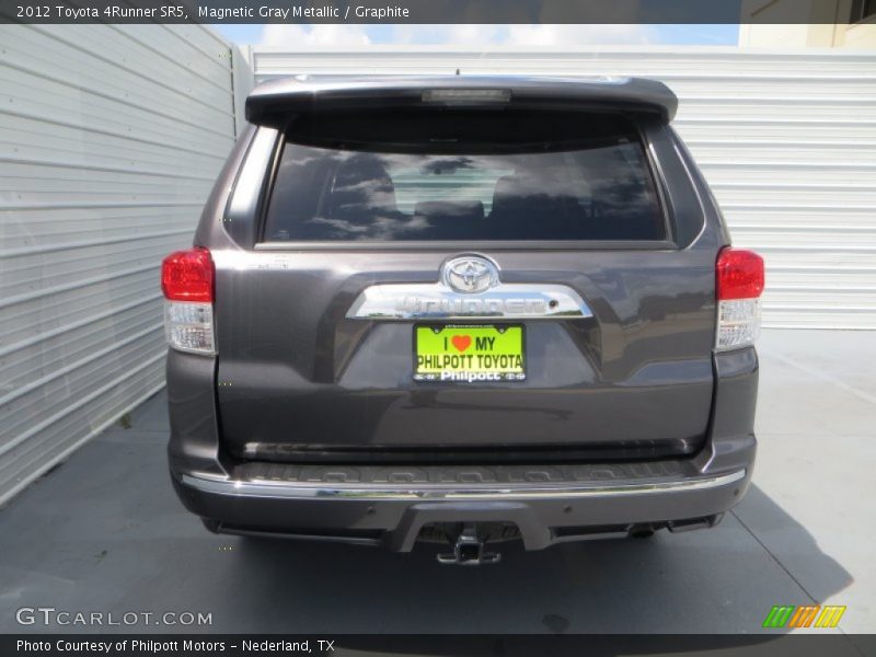 Magnetic Gray Metallic / Graphite 2012 Toyota 4Runner SR5