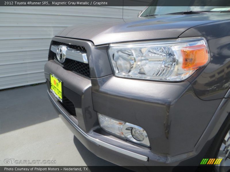 Magnetic Gray Metallic / Graphite 2012 Toyota 4Runner SR5