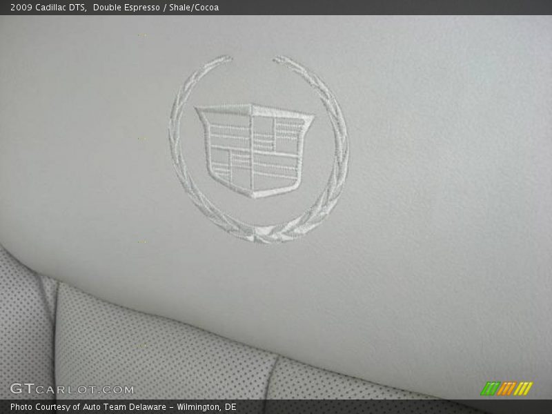 Double Espresso / Shale/Cocoa 2009 Cadillac DTS