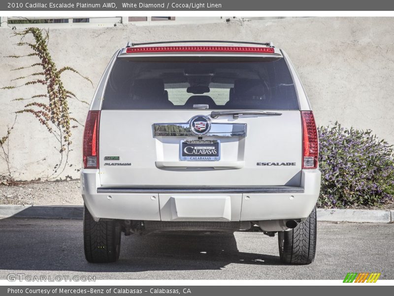 White Diamond / Cocoa/Light Linen 2010 Cadillac Escalade Platinum AWD